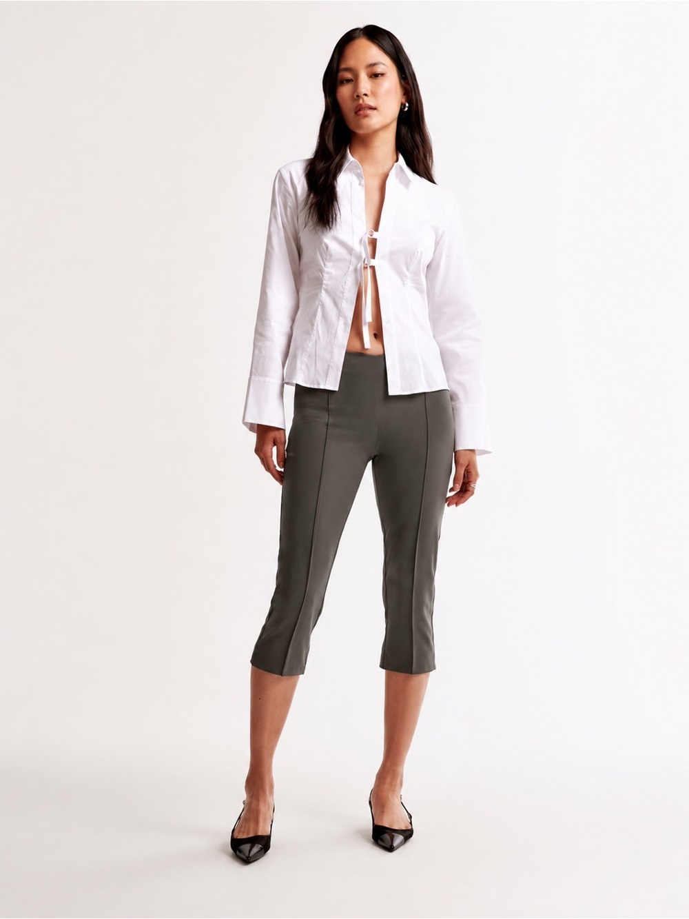 Abercrombie Low Rise Pintuck Capri Pants Gray Size 28 6R